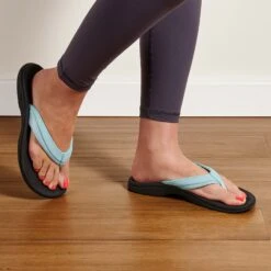 OluKai ‘Ohana - Sea Glass / Black -Comfort Shoes Wear Shop 20110 1V40 102 W Ohana SeaglBlk Web Opt