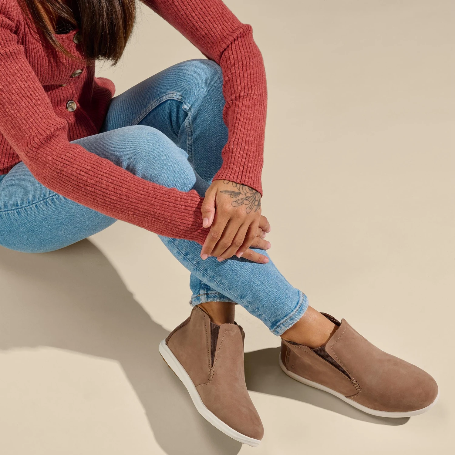 OluKai Hawai‘iloa Manu Hope - Taupe Grey / Off White 4 OluKai Hawai‘iloa Manu Hope - Taupe Grey / Off White - Image 3