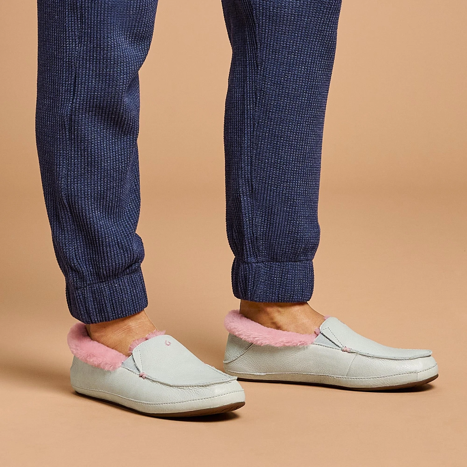 OluKai Ku‘una - Mist Grey 4 OluKai Ku‘una - Mist Grey - Image 2