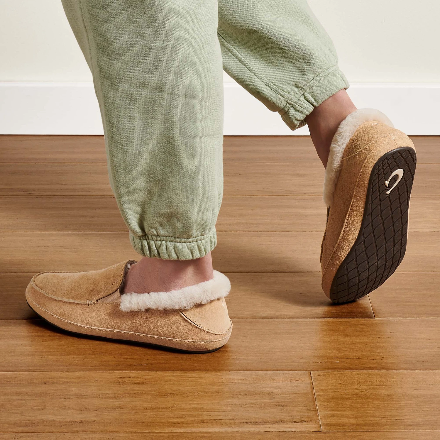 OluKai Ku‘una - Golden Sand 6 OluKai Ku‘una - Golden Sand - Image 4