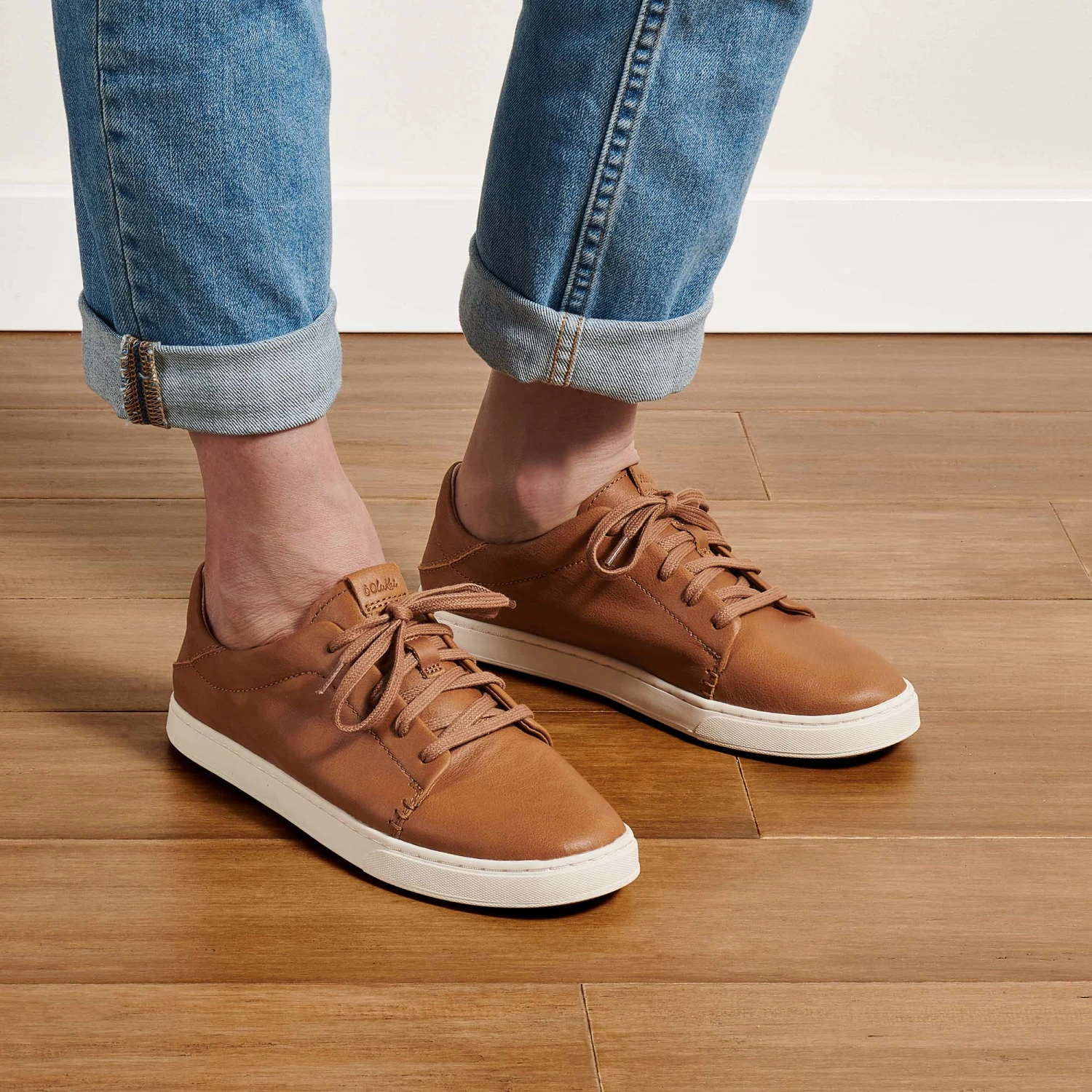 OluKai Pehuea Lī ‘Ili - Tan 4 OluKai Pehuea Lī ‘Ili - Tan - Image 2