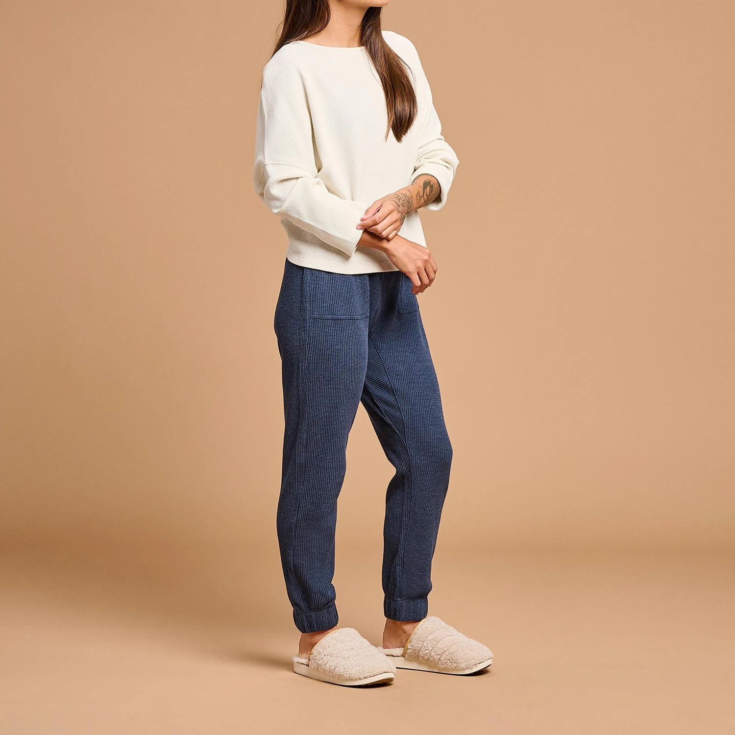 OluKai Pūpū Mua - Tapa 6 OluKai Pūpū Mua - Tapa - Image 4