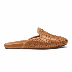 New Products 23 OluKai Mi‘i - Fox